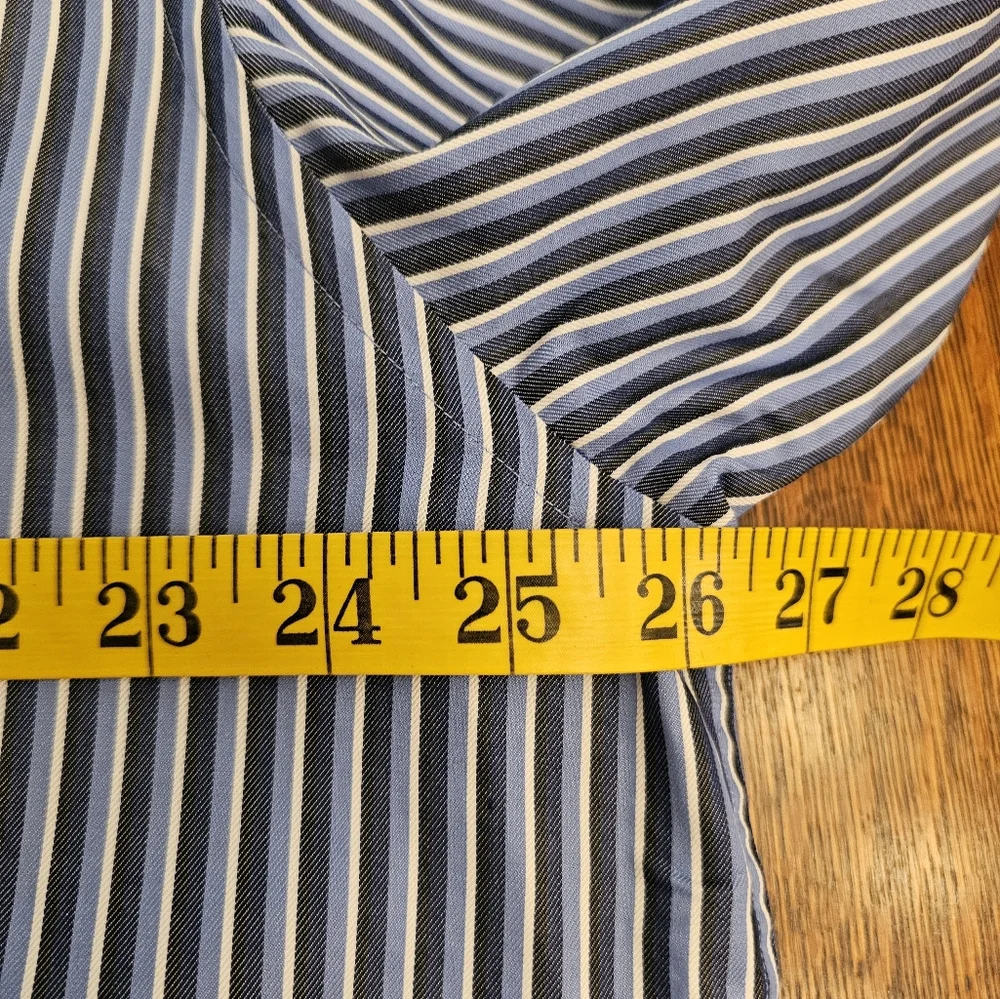 Banana Republic Blue Striped Men's Button Down Shirt